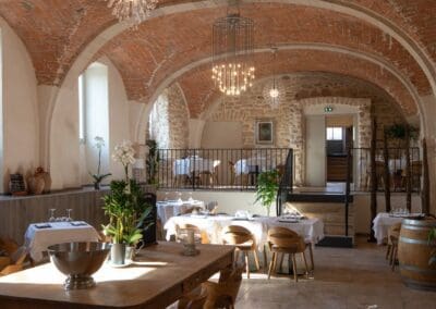 Salle du restaurant de L’Hôtel du Couvent – Vagnas