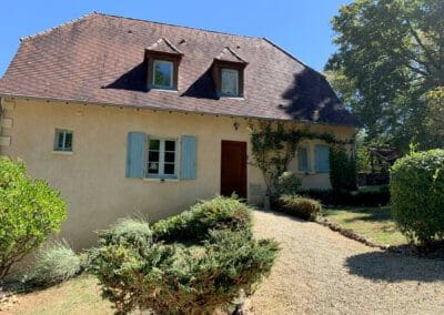 Facade avant de notre maison dans le Périgor